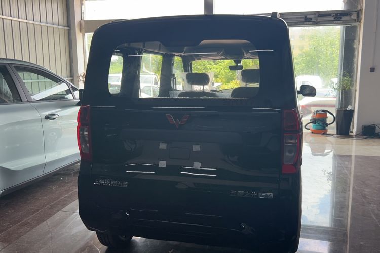 Used Wuling Zhiguang New Energy 2025 Model 305km Ambitious Edition Rear