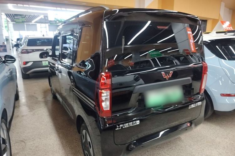 Used Wuling Zhiguang New Energy 2025 Model 305km Ambitious Edition Rear Left 45 Deg