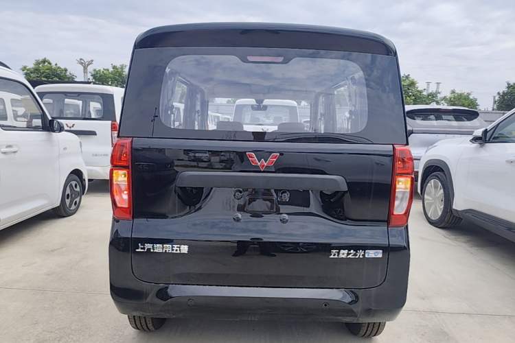 Used Wuling Zhiguang New Energy 2025 Model 305km Ambitious Edition Rear