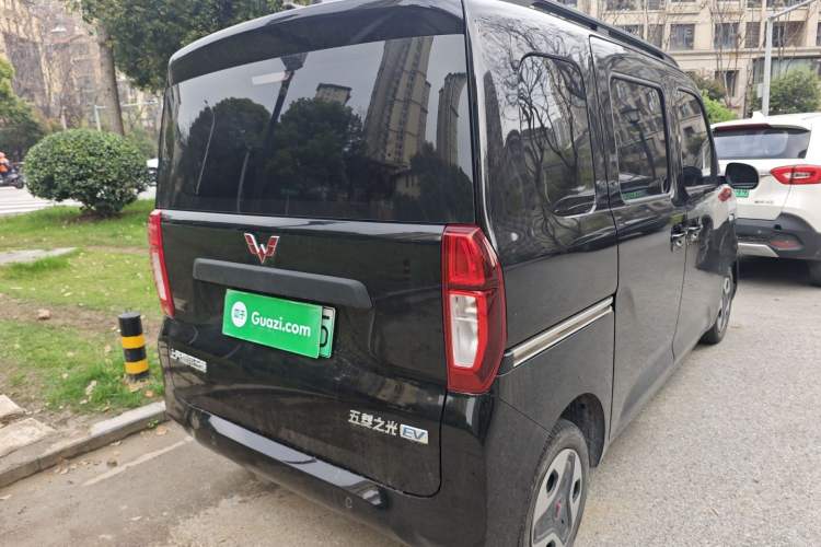Used Wuling Zhiguang New Energy 2025 Comfort Model Rear Right 45 Deg