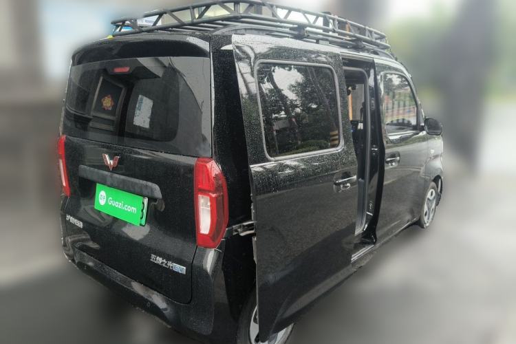 Used Wuling Zhiguang New Energy 2025 Model 305km Ambitious Edition Rear Right 45 Deg