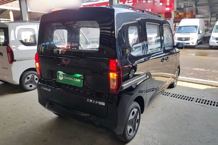 Used Wuling Zhiguang New Energy 2025 Model 305km Ambitious Edition Rear Right 45 Deg