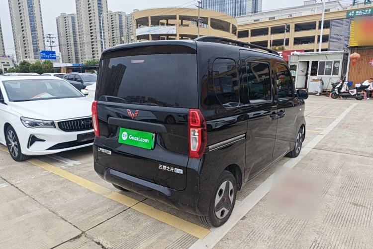 Used Wuling Zhiguang New Energy 2025 Model 305km Ambitious Edition Rear Right 45 Deg