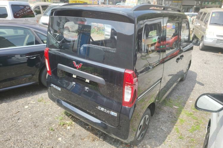 Used Wuling Zhiguang New Energy 2025 Model 305km Ambitious Edition Rear Right 45 Deg