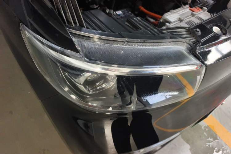 Used Wuling Zhiguang New Energy 2025 Standard Model Right Front Headlight