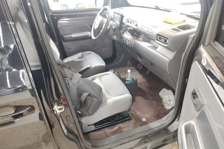 Used Wuling Zhiguang New Energy 2025 Comfort Model Right Front Seat