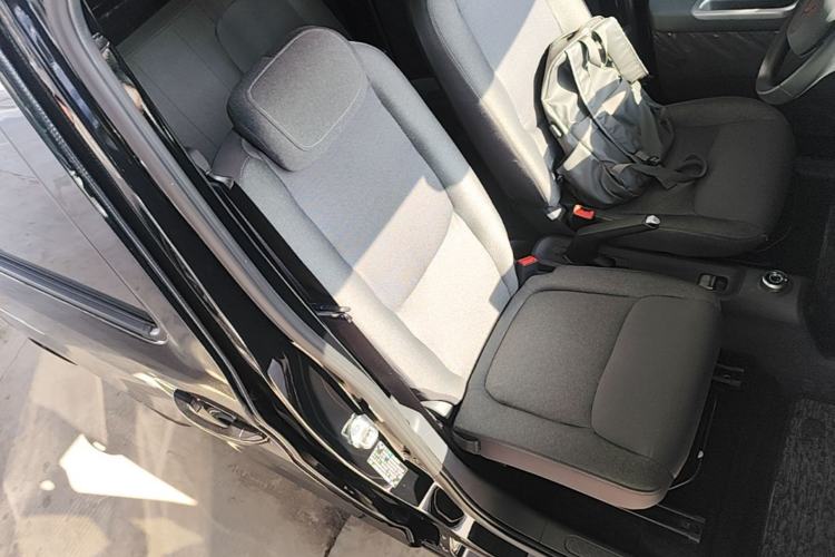 Used Wuling Zhiguang New Energy 2025 Comfort Model Right Front Seat