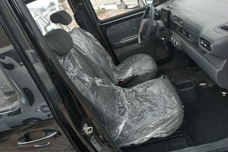 Used Wuling Zhiguang New Energy 2025 Comfort Model Right Front Seat