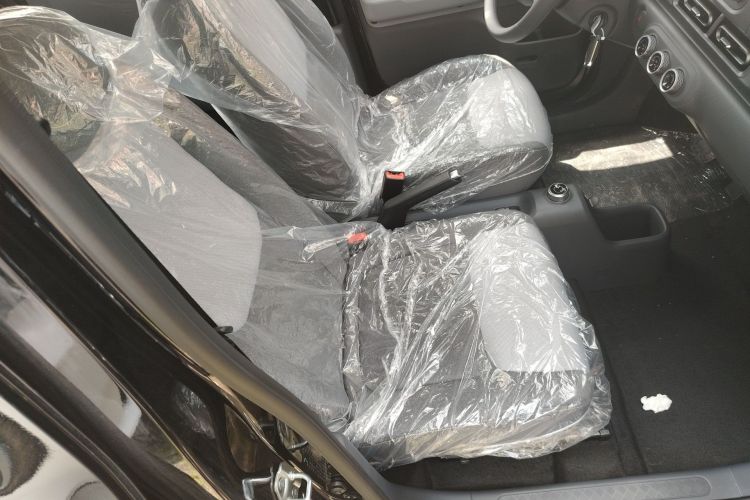 Used Wuling Zhiguang New Energy 2025 Model 305km Ambitious Edition Right Front Seat