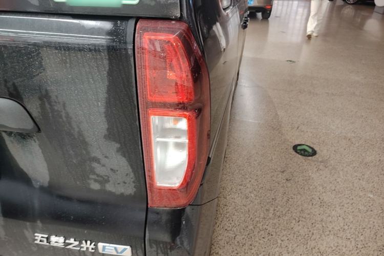 Used Wuling Zhiguang New Energy 2025 Comfort Model Right Rear Taillight