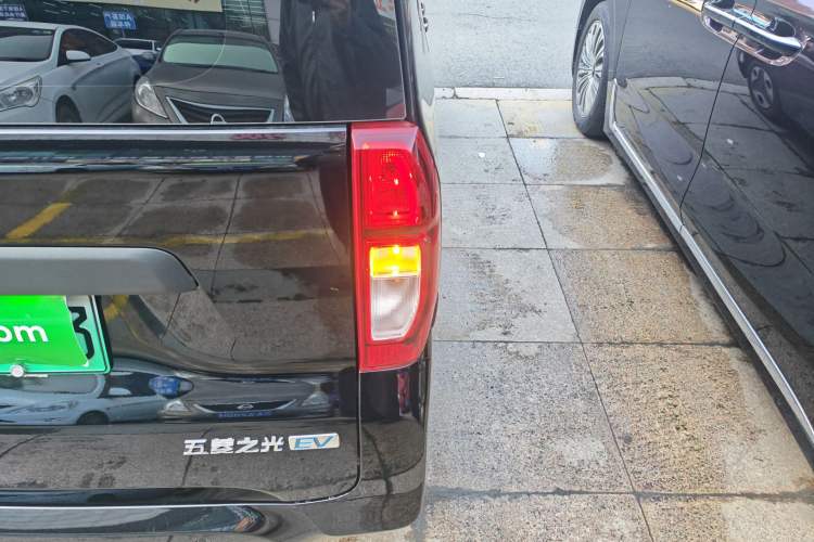 Used Wuling Zhiguang New Energy 2025 Comfort Model Right Rear Taillight