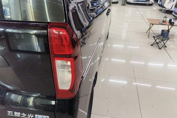 Used Wuling Zhiguang New Energy 2025 Standard Model Right Rear Taillight