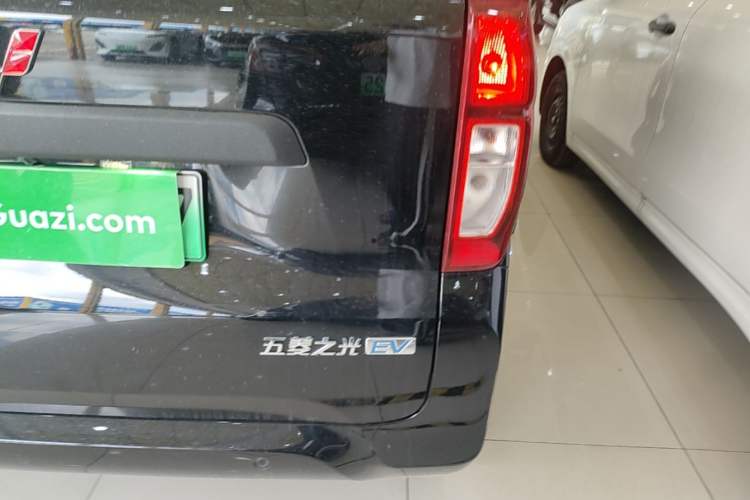 Used Wuling Zhiguang New Energy 2025 Standard Model Right Rear Taillight