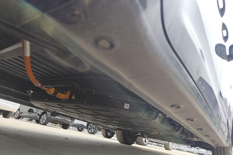Used Wuling Zhiguang New Energy 2025 Comfort Model Right Side Sill