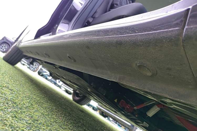 Used Wuling Zhiguang New Energy 2025 Comfort Model Right Side Sill
