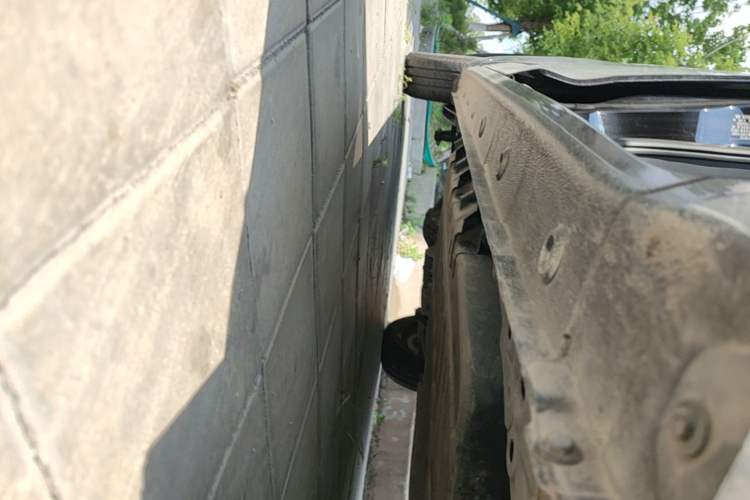 Used Wuling Zhiguang New Energy 2025 Model 305km Ambitious Edition Right Side Sill