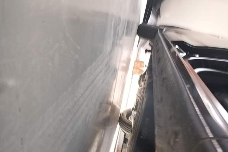 Used Wuling Zhiguang New Energy 2025 Comfort Model Right Side Sill