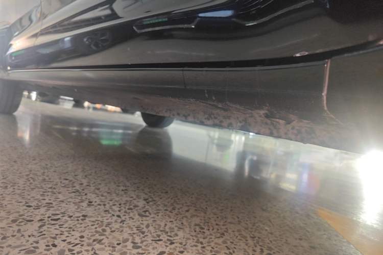 Used Wuling Zhiguang New Energy 2025 Comfort Model Right Side Sill