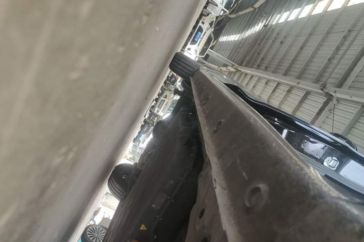 Used Wuling Zhiguang New Energy 2025 Comfort Model Right Side Sill