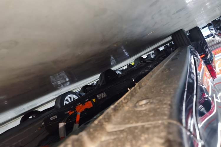 Used Wuling Zhiguang New Energy 2025 Standard Model Right Side Sill