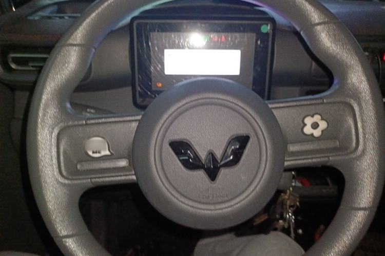 Used Wuling Zhiguang New Energy 2025 Comfort Model Steering Wheel