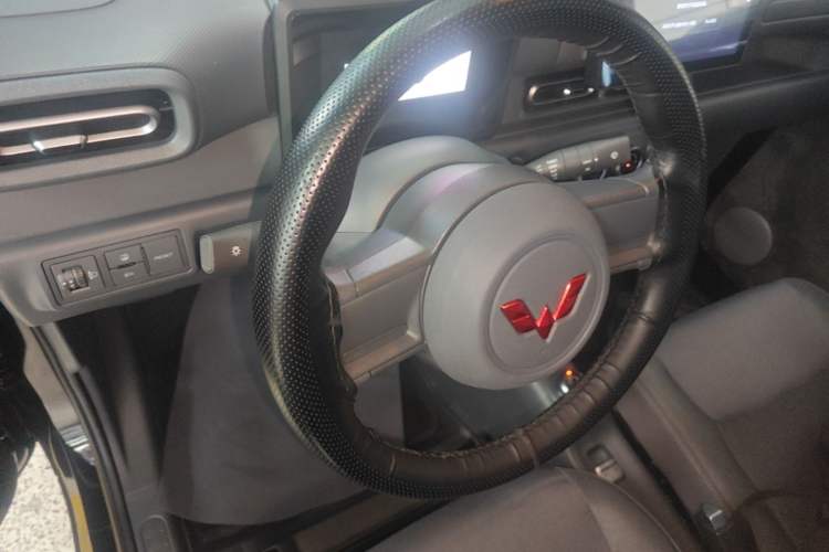 Used Wuling Zhiguang New Energy 2025 Comfort Model Steering Wheel