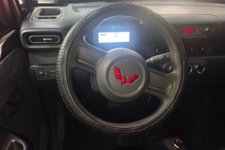 Used Wuling Zhiguang New Energy 2025 Standard Model Steering Wheel