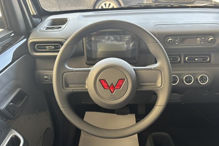 Used Wuling Zhiguang New Energy 2025 Comfort Model Steering Wheel