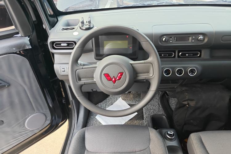 Used Wuling Zhiguang New Energy 2025 Comfort Model Steering Wheel