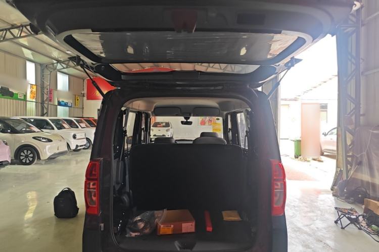 Used Wuling Zhiguang New Energy 2025 Comfort Model Trunk