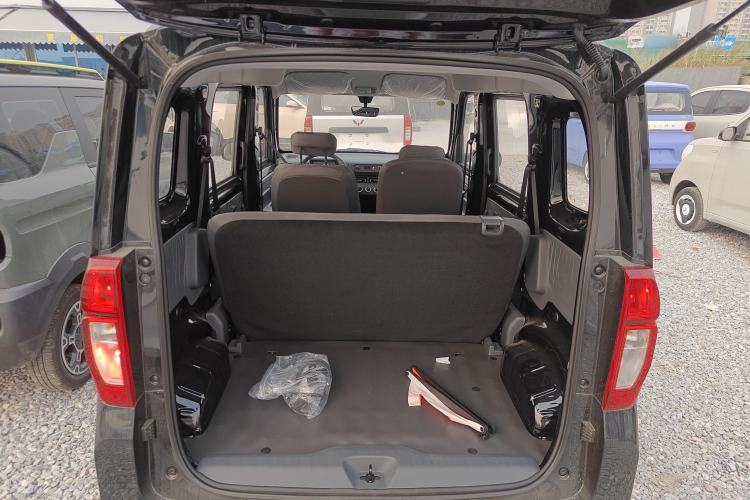 Used Wuling Zhiguang New Energy 2025 Comfort Model Trunk