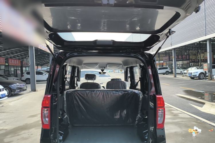 Used Wuling Zhiguang New Energy 2025 Model 305km Ambitious Edition Trunk