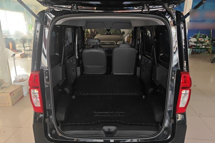Used Wuling Zhiguang New Energy 2025 Comfort Model Trunk