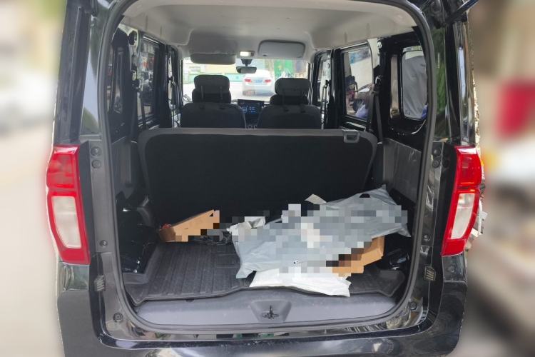 Used Wuling Zhiguang New Energy 2025 Standard Model Trunk