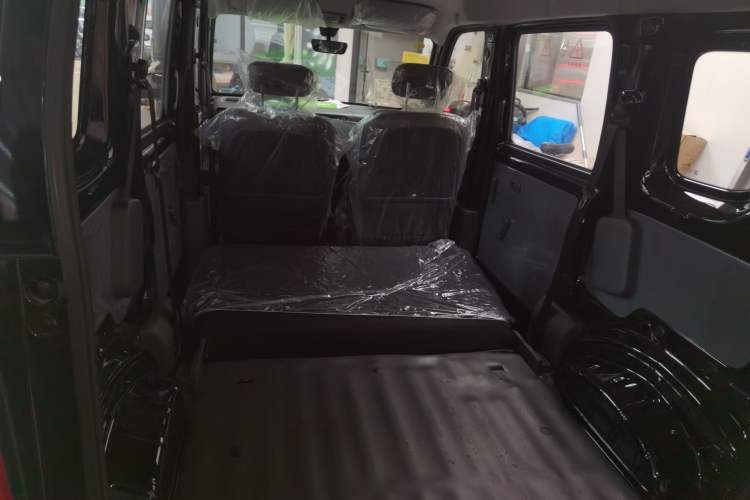 Used Wuling Zhiguang New Energy 2025 Standard Model Trunk