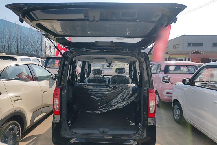 Used Wuling Zhiguang New Energy 2025 Standard Model Trunk