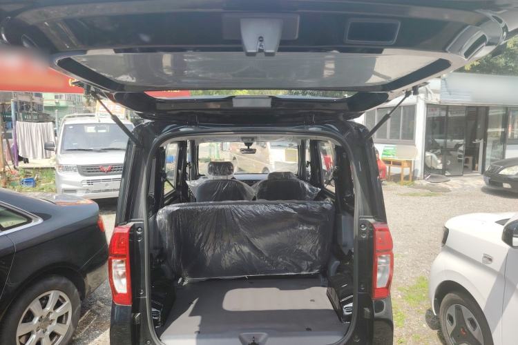Used Wuling Zhiguang New Energy 2025 Model 305km Ambitious Edition Trunk