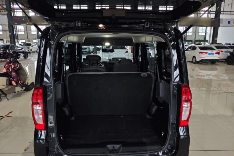 Used Wuling Zhiguang New Energy 2025 Comfort Model Trunk