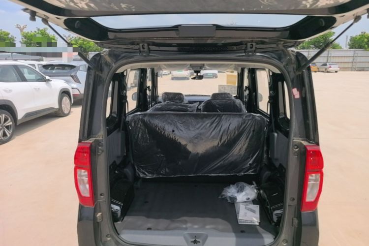 Used Wuling Zhiguang New Energy 2025 Comfort Model Trunk