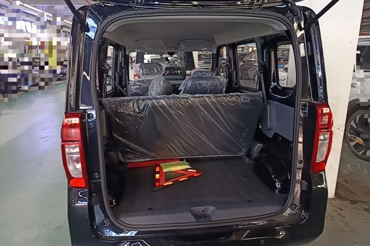 Used Wuling Zhiguang New Energy 2025 Standard Model Trunk