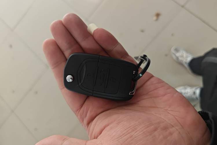 Used Wuling Zhiguang New Energy 2025 Comfort Model Vehicle Key