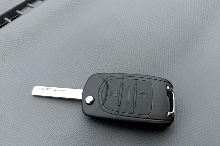 Used Wuling Zhiguang New Energy 2025 Comfort Model Vehicle Key