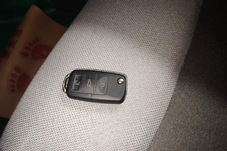 Used Wuling Zhiguang New Energy 2025 Model 305km Ambitious Edition Vehicle Key