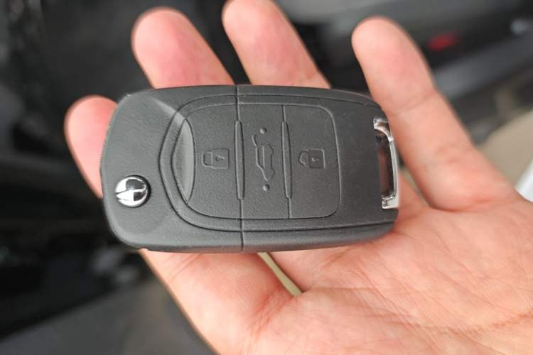 Used Wuling Zhiguang New Energy 2025 Comfort Model Vehicle Key