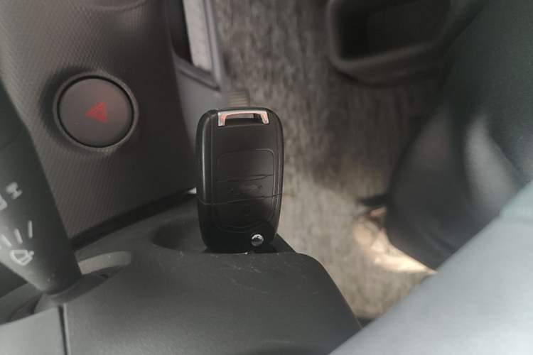 Used Wuling Zhiguang New Energy 2025 Comfort Model Vehicle Key