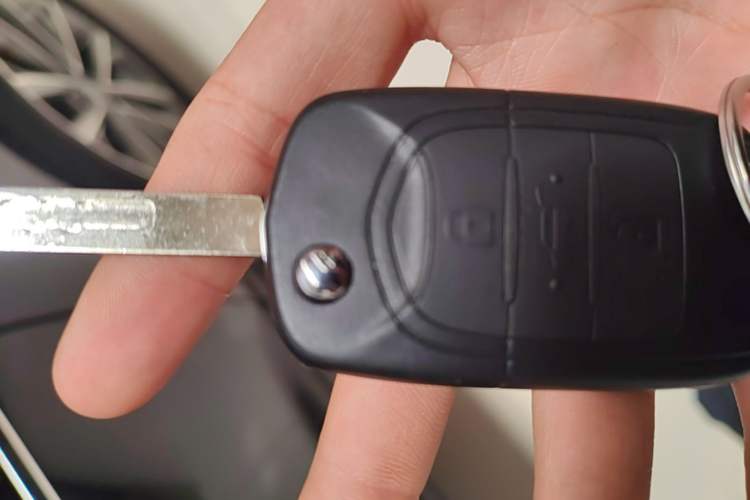 Used Wuling Zhiguang New Energy 2025 Comfort Model Vehicle Key