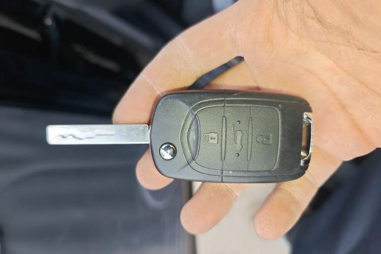 Used Wuling Zhiguang New Energy 2025 Comfort Model Vehicle Key