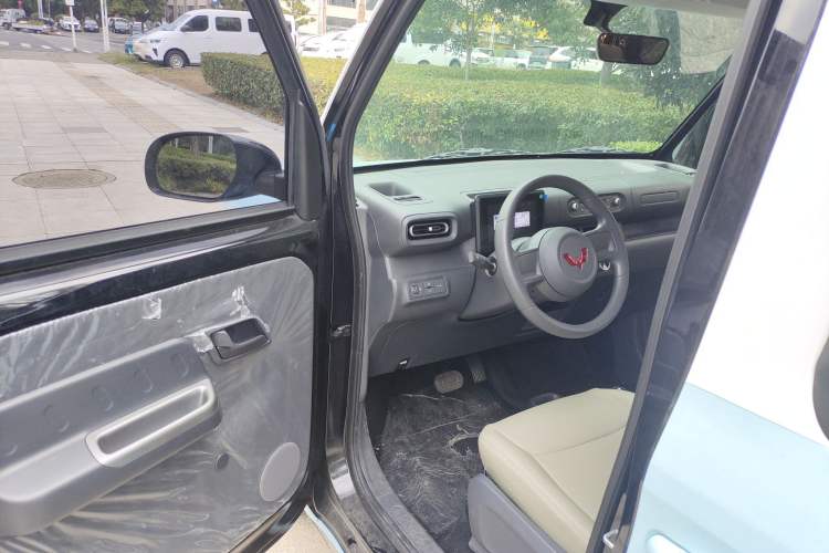 Used Wuling Zhiguang New Energy 2025 Comfort Model Driver Seat