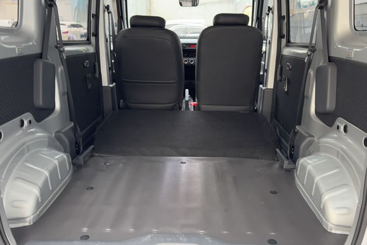 Used Wuling Zhiguang New Energy 2025 Comfort Model Exterior 6