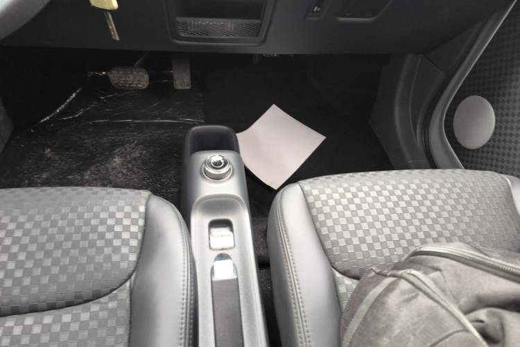 Used Wuling Zhiguang New Energy 2025 Comfort Model Gear Lever